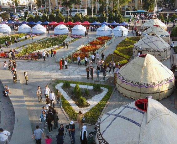 Kırgızistan’da Dünya Halk Destanları Şenliği başladı