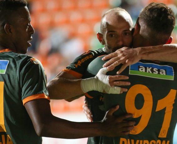 Alanyaspor, konutunda Kasımpaşa’yı yendi